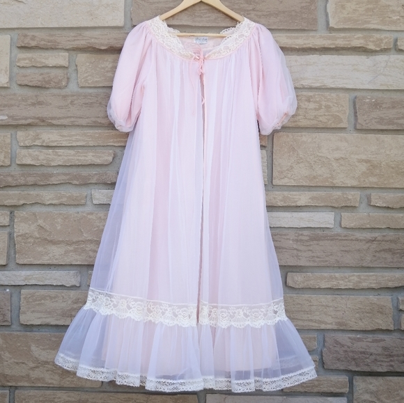 Vintage 60's Peignoir, Pink Boudoir Robe by Faris - Picture 2 of 8